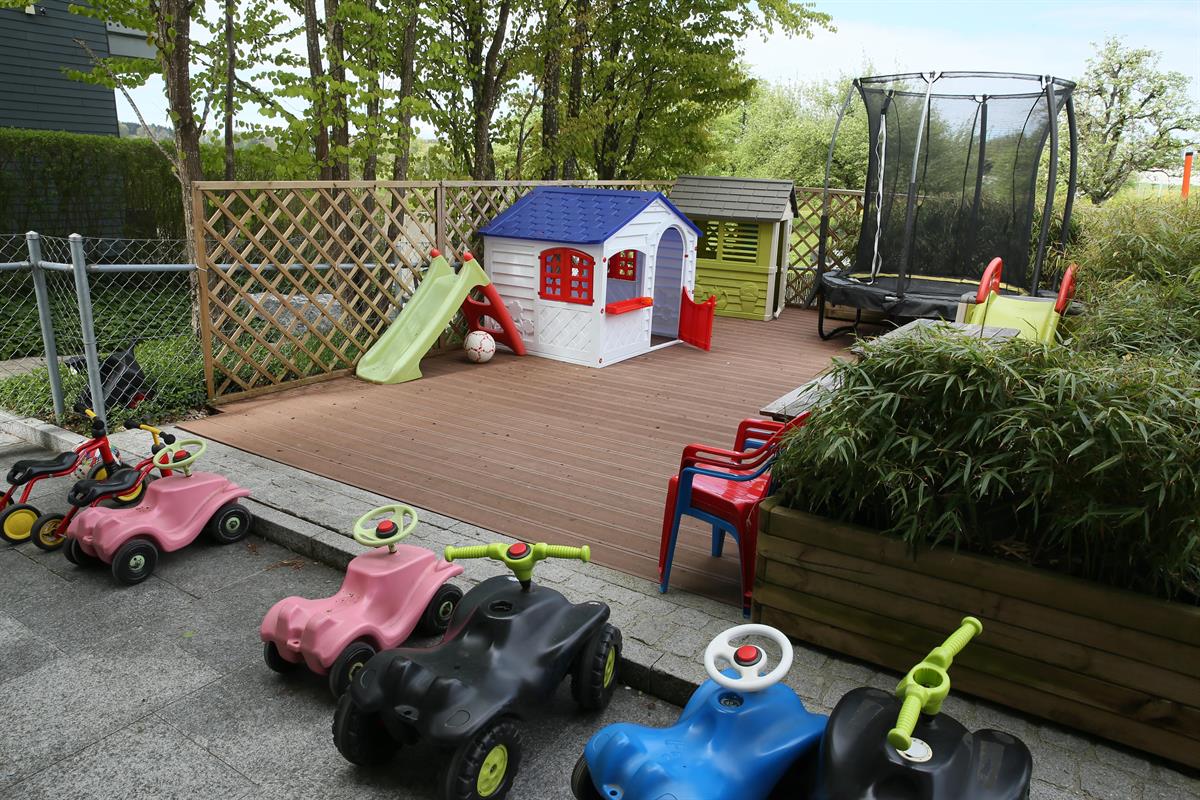 Bild 8: Kinderzentrum Kinderbetreuung, Kindertagesstätte im Bezirk Affoltern