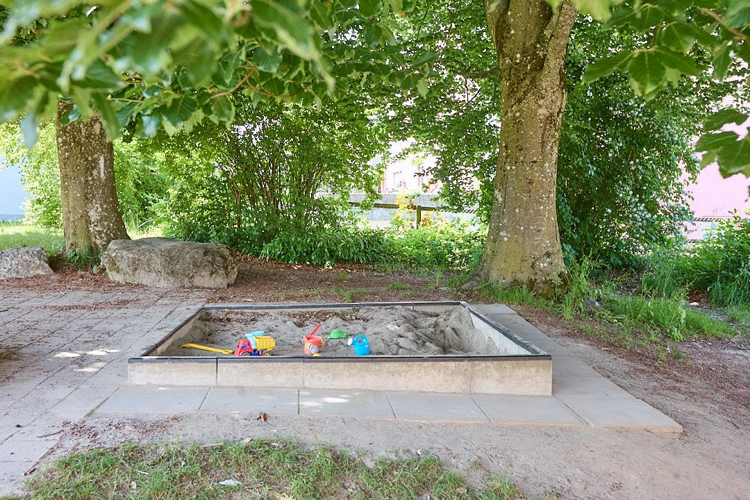 Bild 12: Fiorino Engelburg, Kinderbetreuung direkt beim Schulhaus Engelburg SG