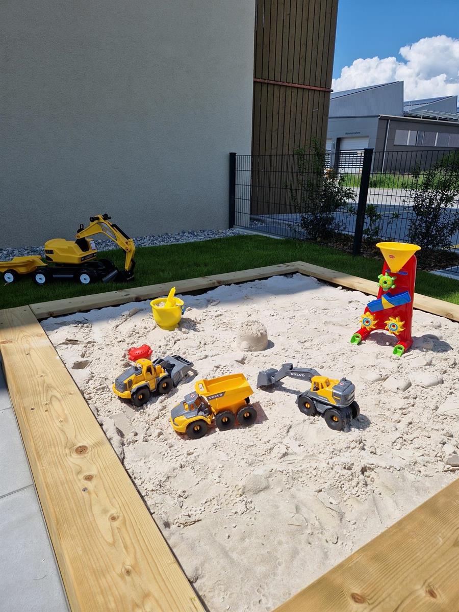 Bild 4: Kita Langstrumpf, Kinderbetreuung im Generationenpark Brittnau