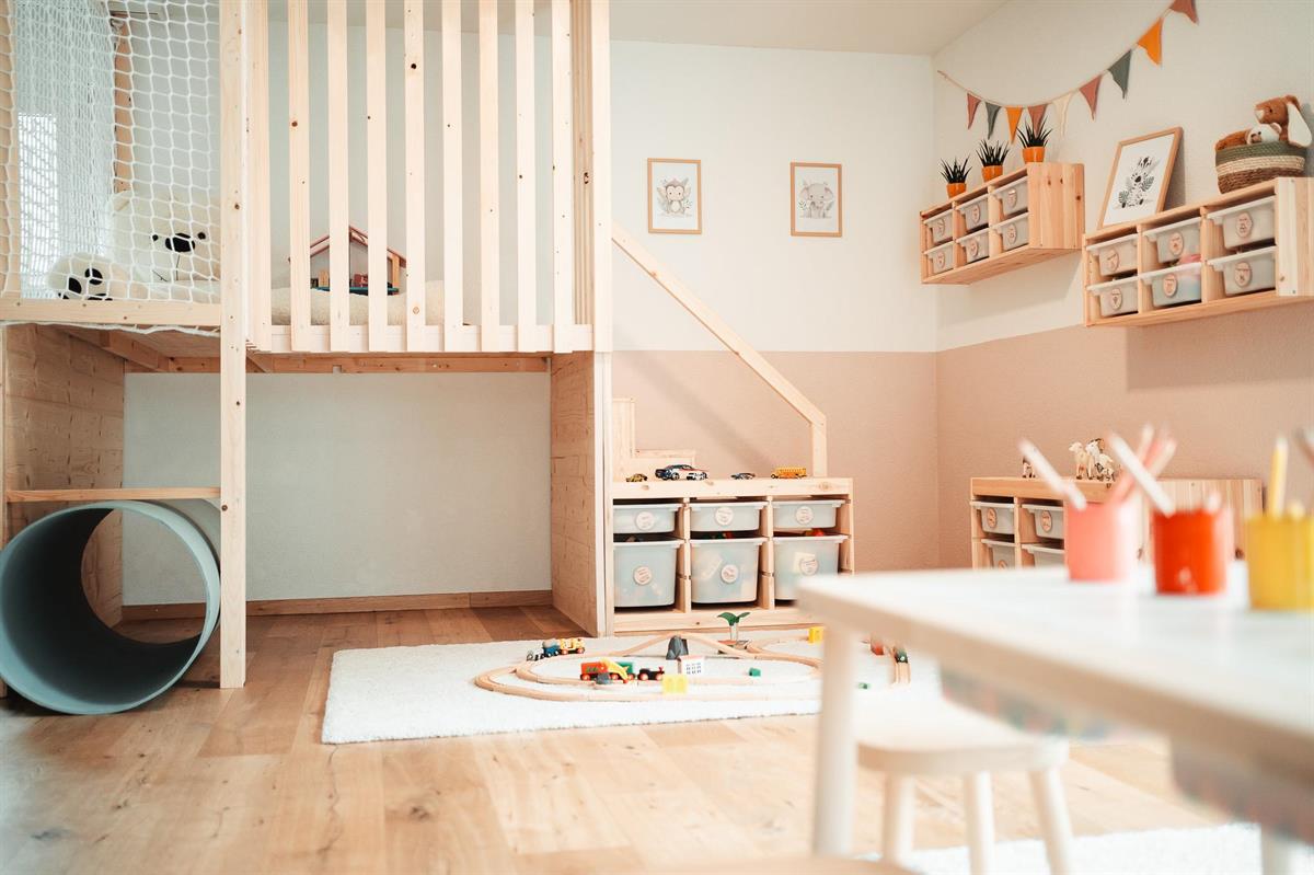 Bild 2: Paradies Kindertagesstätte Muotathal