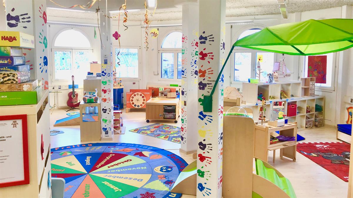 Bild 3: Lehrfortsetzung FaBe Kind im 1. Lehrjahr, Neuenhof AG