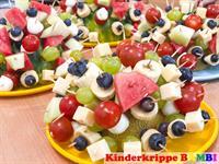 Bild 6: FaBe Kind Gruppenleitung, 80-100%, beim Bahnhof Zürich Seebach